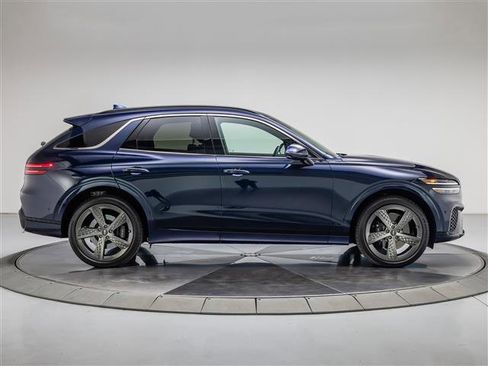 Used 2025 Genesis GV70 3.5T Sport w/ Sport Prestige Package AWD/4WD image 6