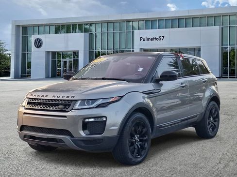 Used 2019 Land Rover Range Rover Evoque SE AWD/4WD image 3