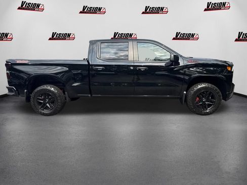 Used 2022 Chevrolet Silverado 1500 Custom Trail Boss w/ Midnight Edition AWD/4WD image 4