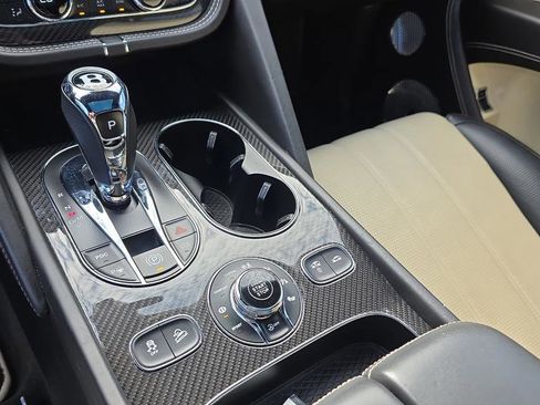Used 2021 Bentley Bentayga Speed image 30