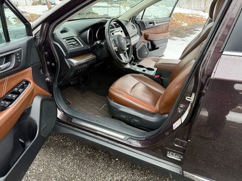 Used 2017 Subaru Outback 2.5i Touring image 23