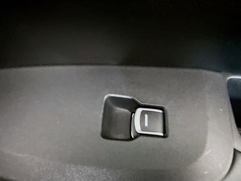 Used 2023 Honda HR-V EX-L image 31