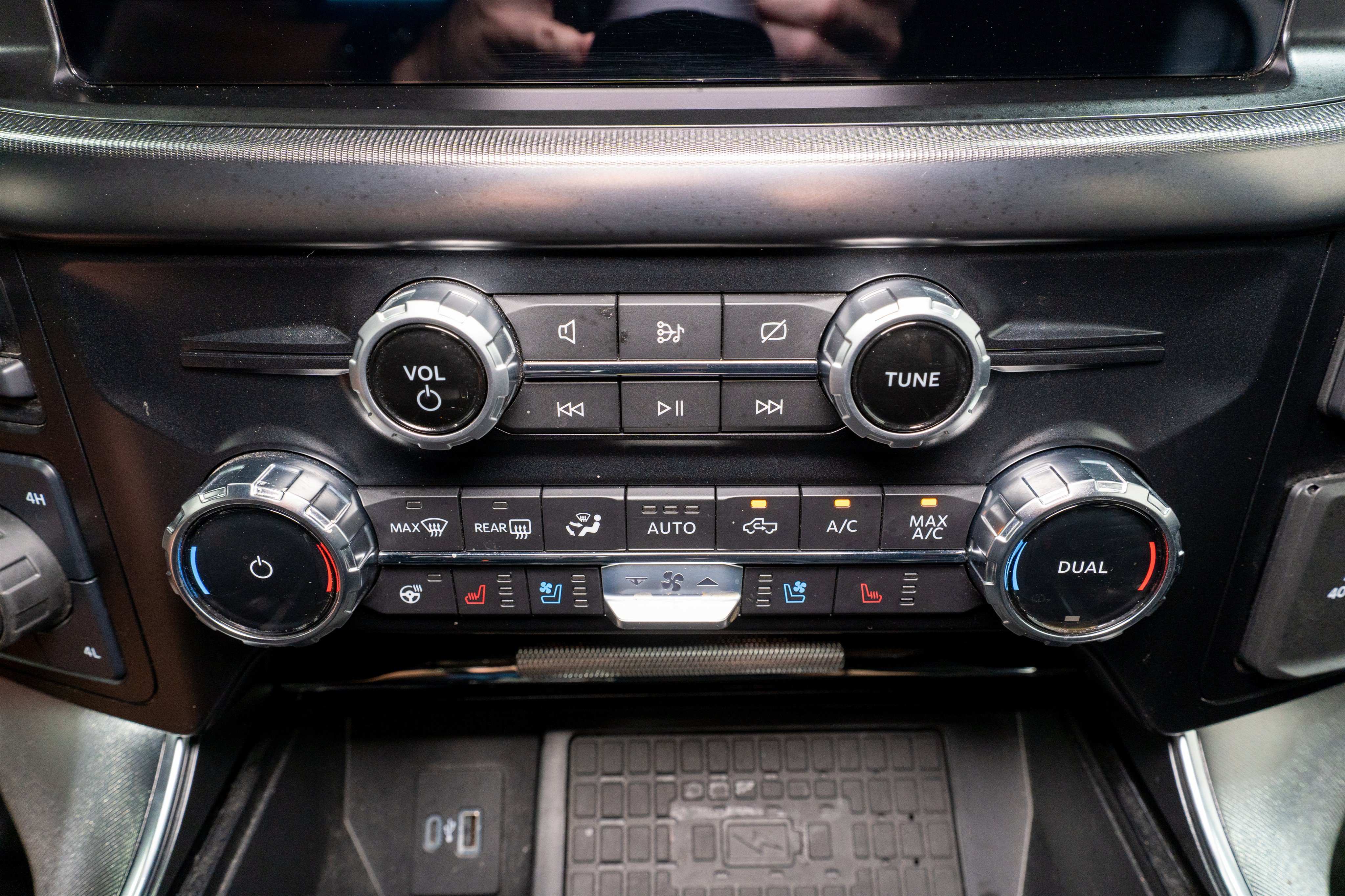 Used 2023 Ford F150 Platinum AWD/4WD image 27