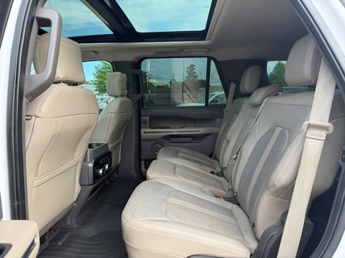 Used 2018 Ford Expedition Limited image 19