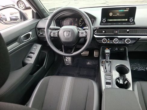 Used 2023 Honda Civic Sport image 10