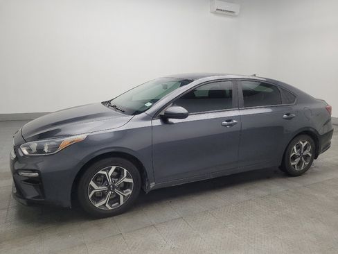 Used 2019 Kia Forte LXS FWD image 2