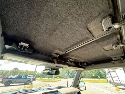 Used 2022 Ford Bronco Wildtrak image 25