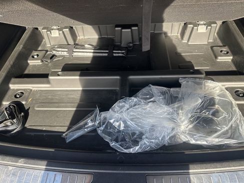 Used 2022 GMC Yukon XL Denali image 41