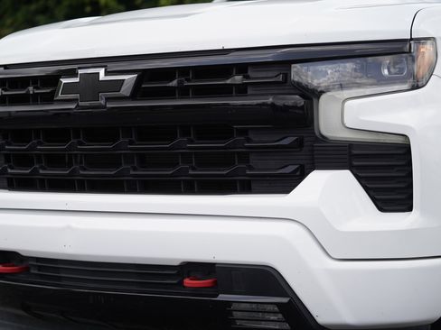 Used 2023 Chevrolet Silverado 1500 RST w/ Redline Edition AWD/4WD image 37