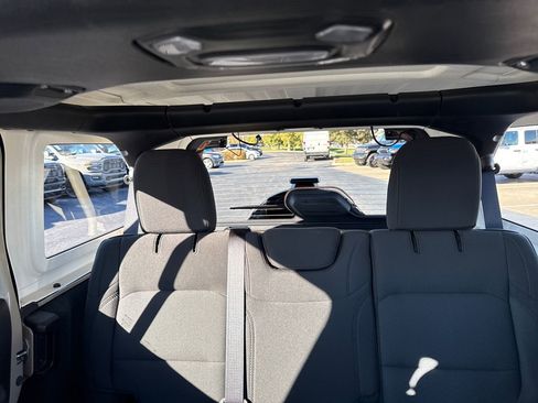 Used 2022 Jeep Wrangler Unlimited Willys image 23