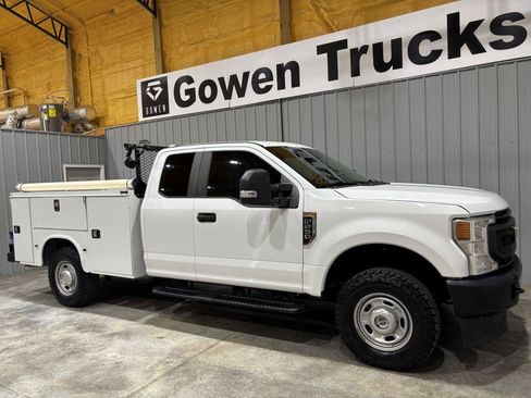 Used 2020 Ford F250 XL w/ Power Equipment Group AWD/4WD image 3