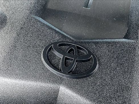 Used 2016 Toyota 4Runner SR5 RWD image 28