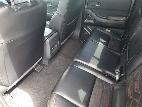 Certified 2025 Nissan Frontier PRO-4X w/ Pro Premium Package AWD/4WD image 27