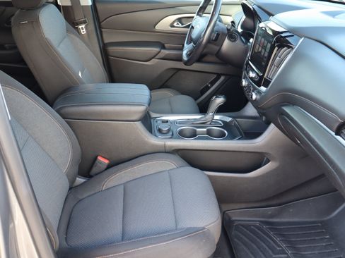 Used 2019 Chevrolet Traverse LT FWD image 38