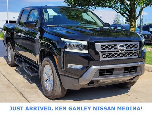 Certified 2022 Nissan Frontier SV w/ SV Premium Package AWD/4WD image 1