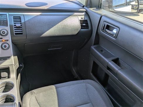 Certified 2019 Ford Flex SE image 16