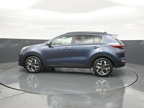 Used 2021 Kia Sportage EX w/ EX Technology Package FWD image 4