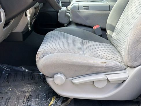 Used 2013 Toyota Tundra 2WD CrewMax w/ Tow Pkg image 18