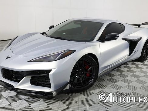 Used 2024 Chevrolet Corvette Z06 RWD image 1