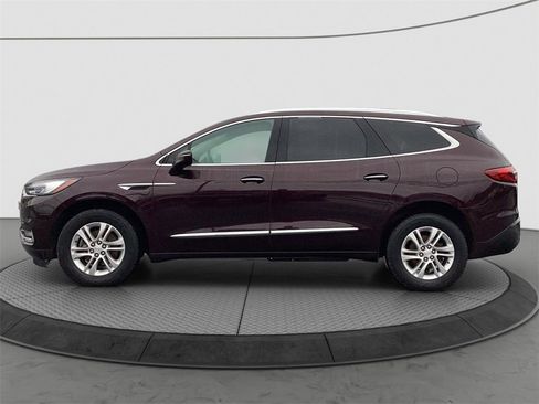 Used 2018 Buick Enclave Essence w/ Trailering Package image 4
