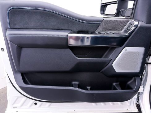 Used 2025 Ford F350 Platinum AWD/4WD image 19
