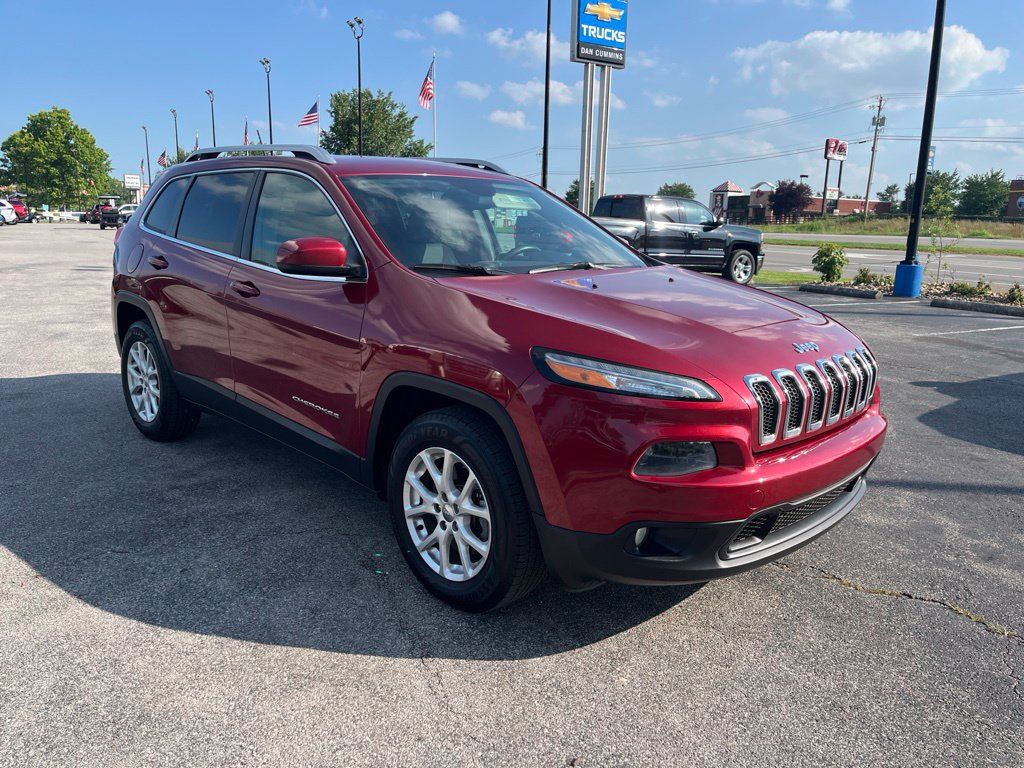 Used 2014 Jeep Cherokee Latitude w/ Comfort/Convenience Group AWD/4WD image 2