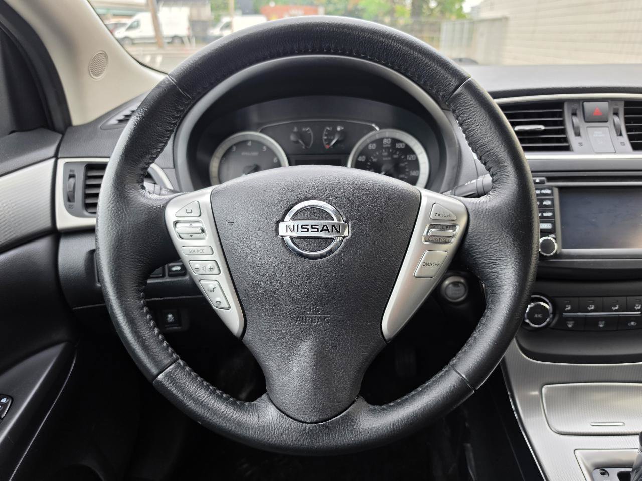 Used 2015 Nissan Sentra SR w/ SR Premium Package FWD image 18
