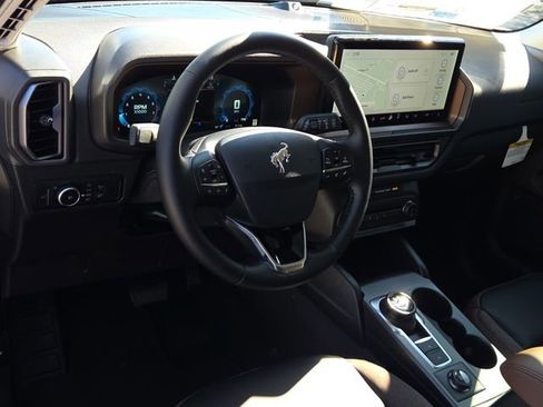 New 2025 Ford Bronco Sport Outer Banks w/ Outer Banks Tech Package+ AWD/4WD image 17