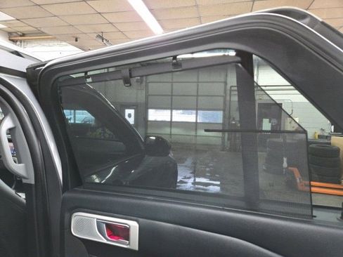 Used 2022 Ford Explorer Limited w/ Limited Technology Package image 55