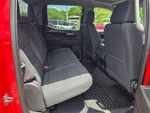 Used 2023 Chevrolet Silverado 1500 LT AWD/4WD image 17