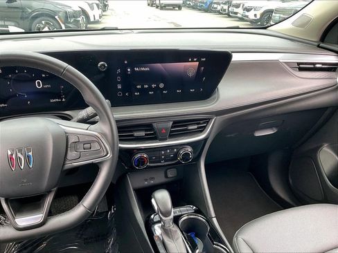 Used 2024 Buick Encore GX Sport Touring AWD/4WD image 17