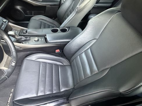 Used 2015 Lexus IS 250 w/ F-Sport Package RWD image 18