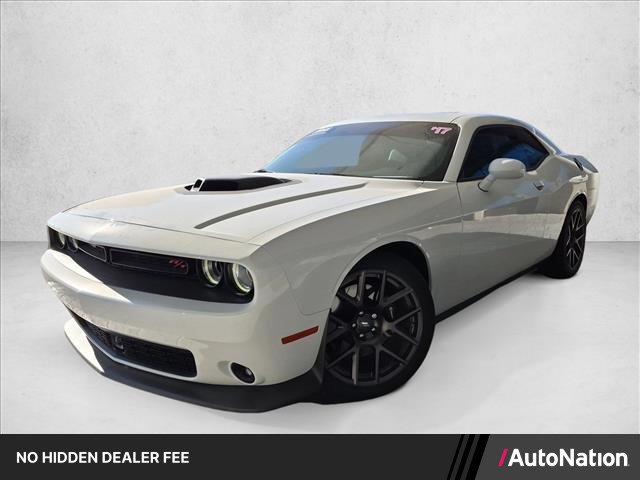 Used 2017 Dodge Challenger R/T Scat Pack RWD image 1