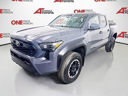 Certified 2024 Toyota Tacoma TRD Off-Road AWD/4WD image 4