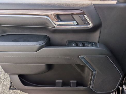 Used 2023 Chevrolet Silverado 1500 RST w/ Z71 Off-Road Package image 12