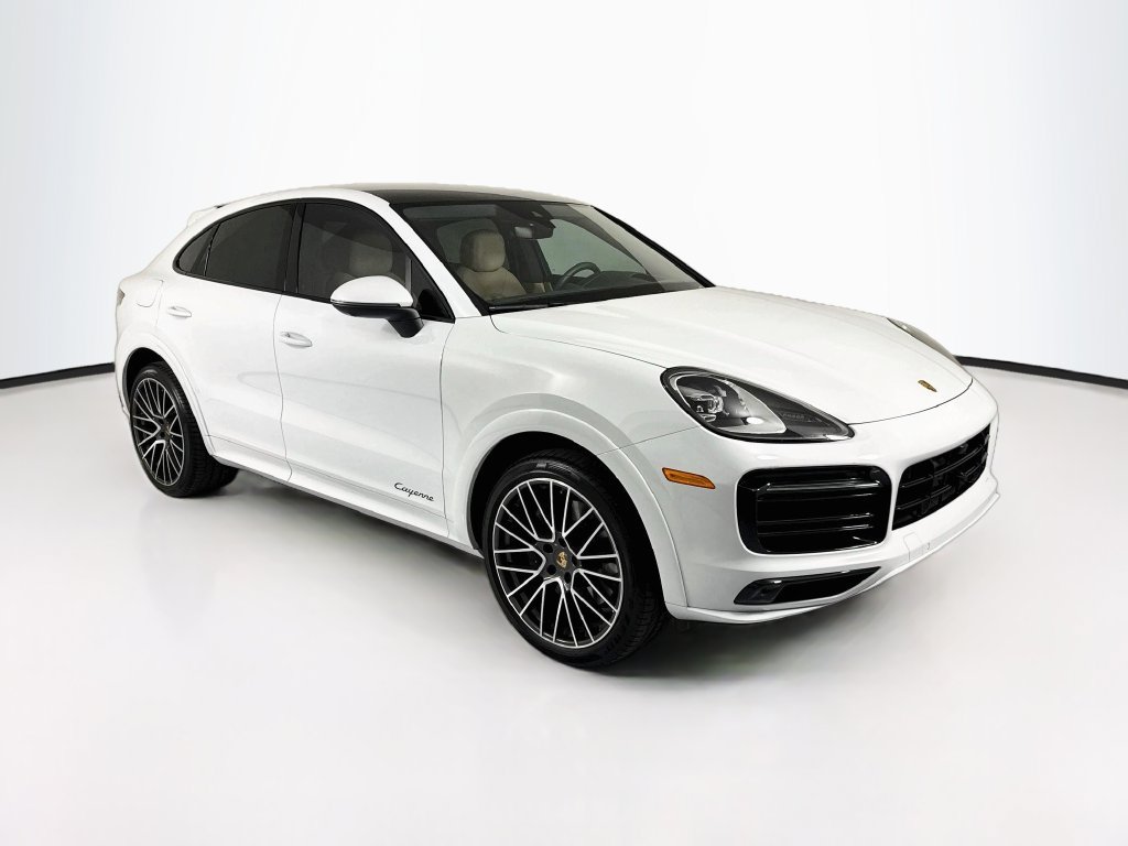 Used 2023 Porsche Cayenne Coupe AWD/4WD image 3
