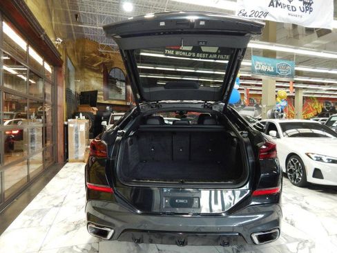 Used 2025 BMW X6 xDrive40i image 8