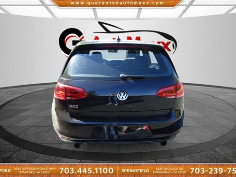 Used 2017 Volkswagen GTI SE image 6