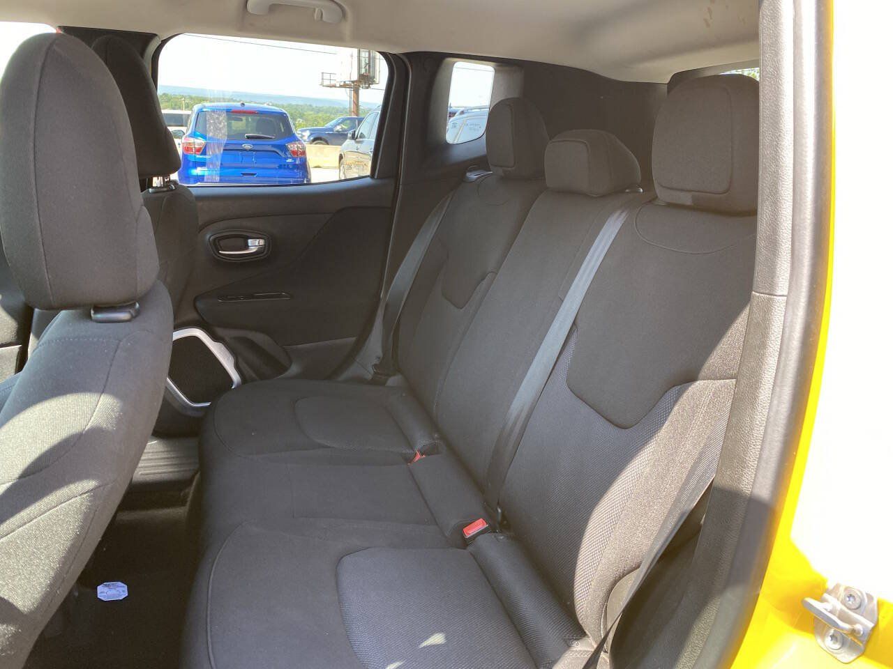 Used 2019 Jeep Renegade Sport w/ Sport Appearance Group AWD/4WD image 15