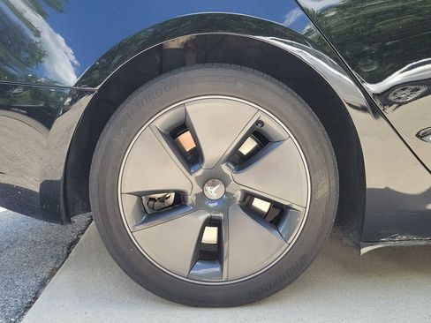Used 2023 Tesla Model 3 Standard Range RWD image 15
