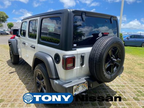 Used 2022 Jeep Wrangler Unlimited Sport AWD/4WD image 23