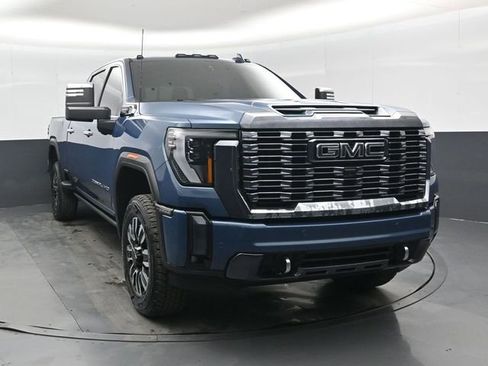 Used 2024 GMC Sierra 2500 Denali Ultimate AWD/4WD image 10