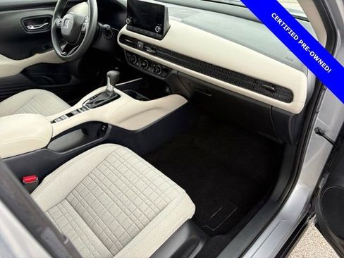 Certified 2025 Honda HR-V LX image 29