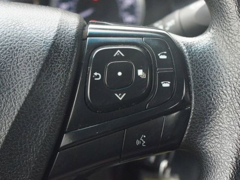 Used 2016 Toyota Camry LE image 8