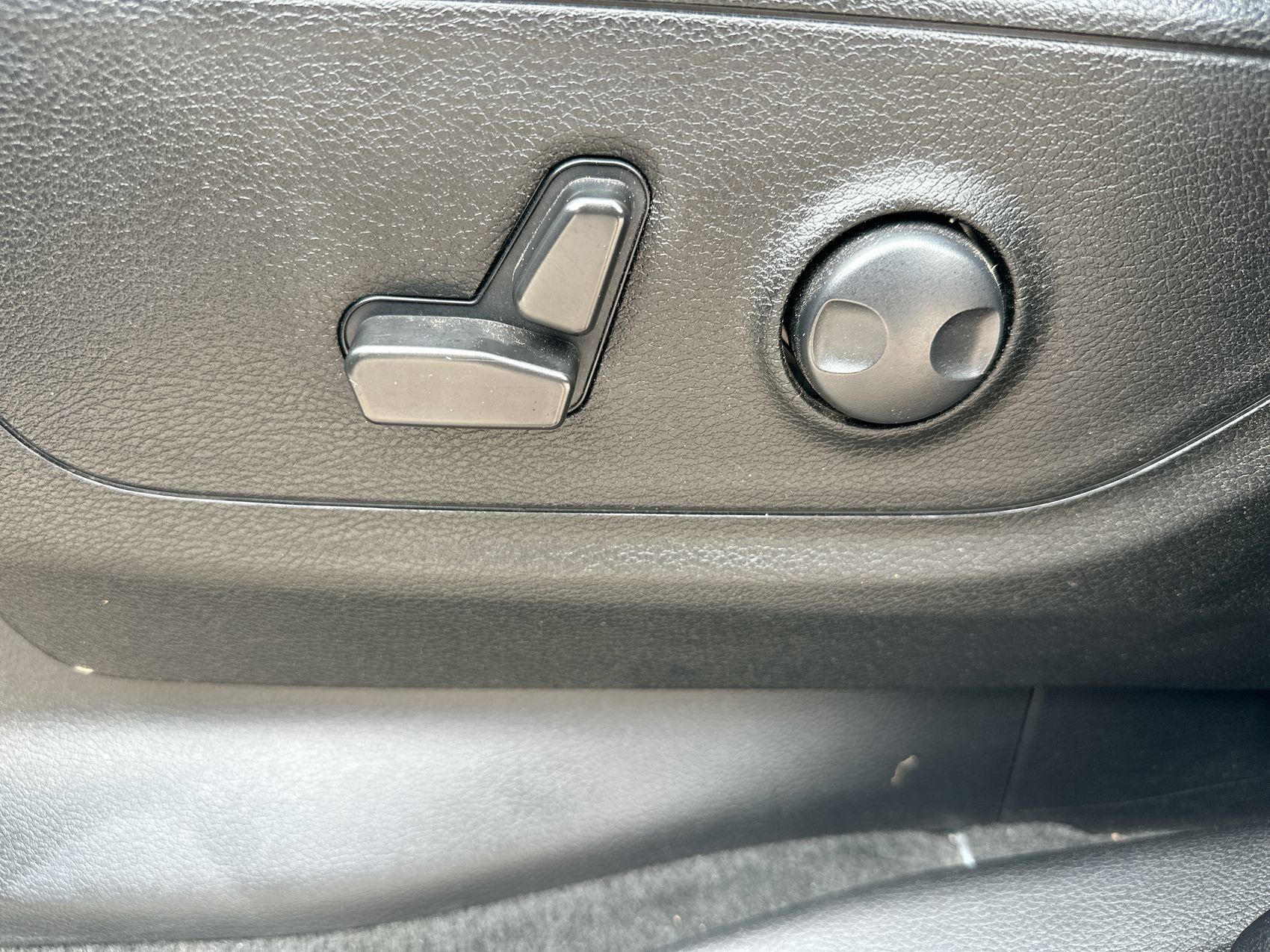 Used 2023 RAM 1500 Big Horn AWD/4WD image 12