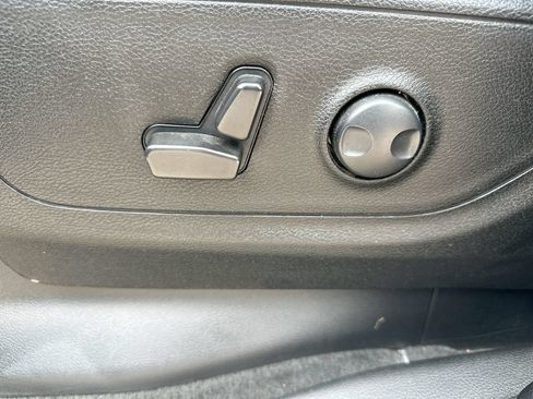 Used 2023 RAM 1500 Big Horn AWD/4WD image 12