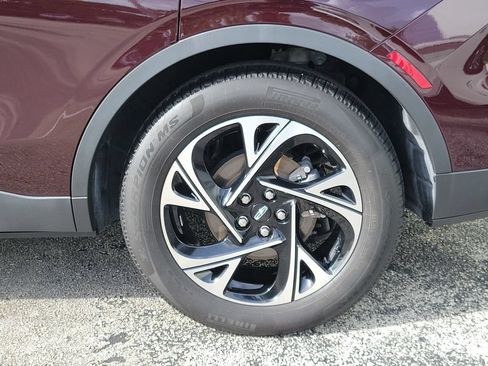 Certified 2024 Lincoln Nautilus Premier AWD/4WD image 5