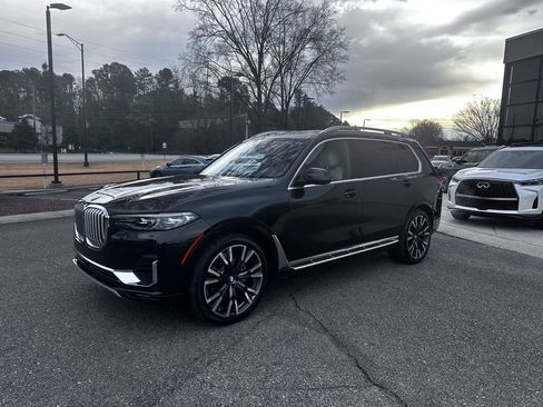 Used 2022 BMW X7 xDrive40i w/ Premium Package image 5