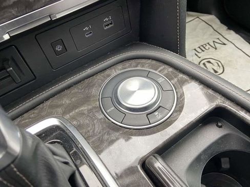 Used 2021 Nissan Armada Platinum w/ Captain's Chairs Package image 25