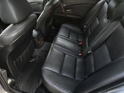 Used 2007 BMW 530i Sedan image 11